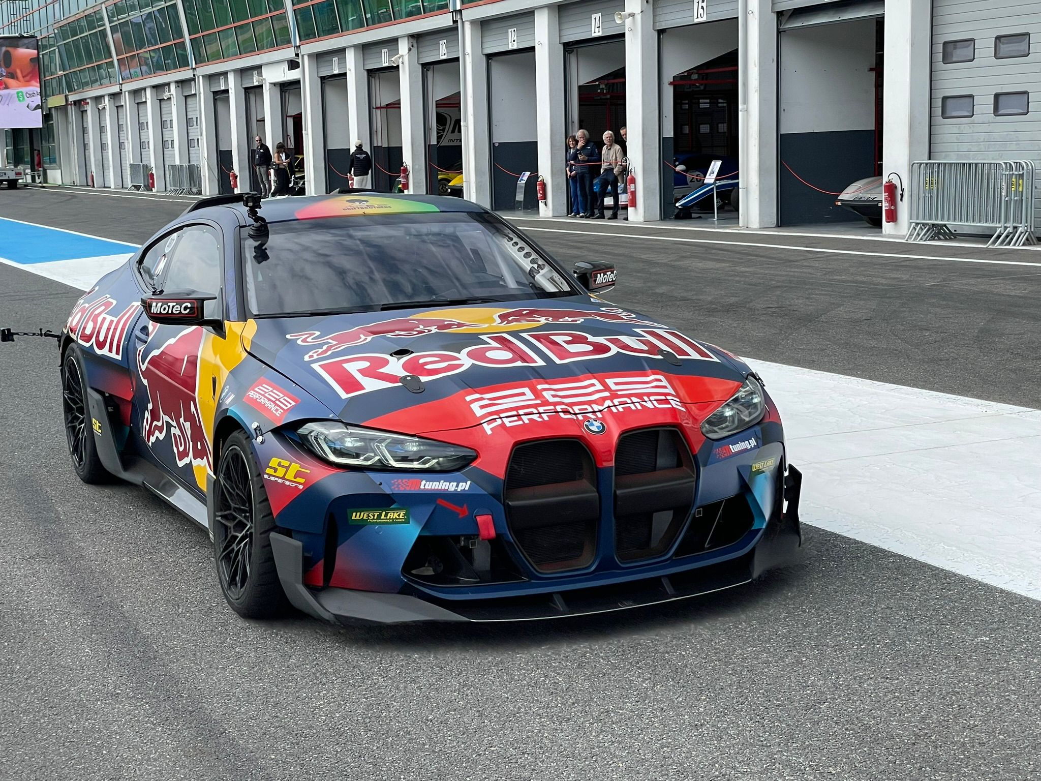 IMG_2284.JPG (680 KB)